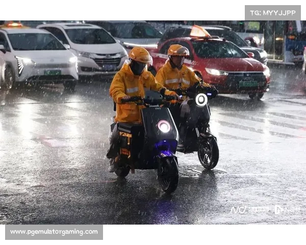 暴雨预警致南通盐城比赛延期 组委会启动极端天气应急预案